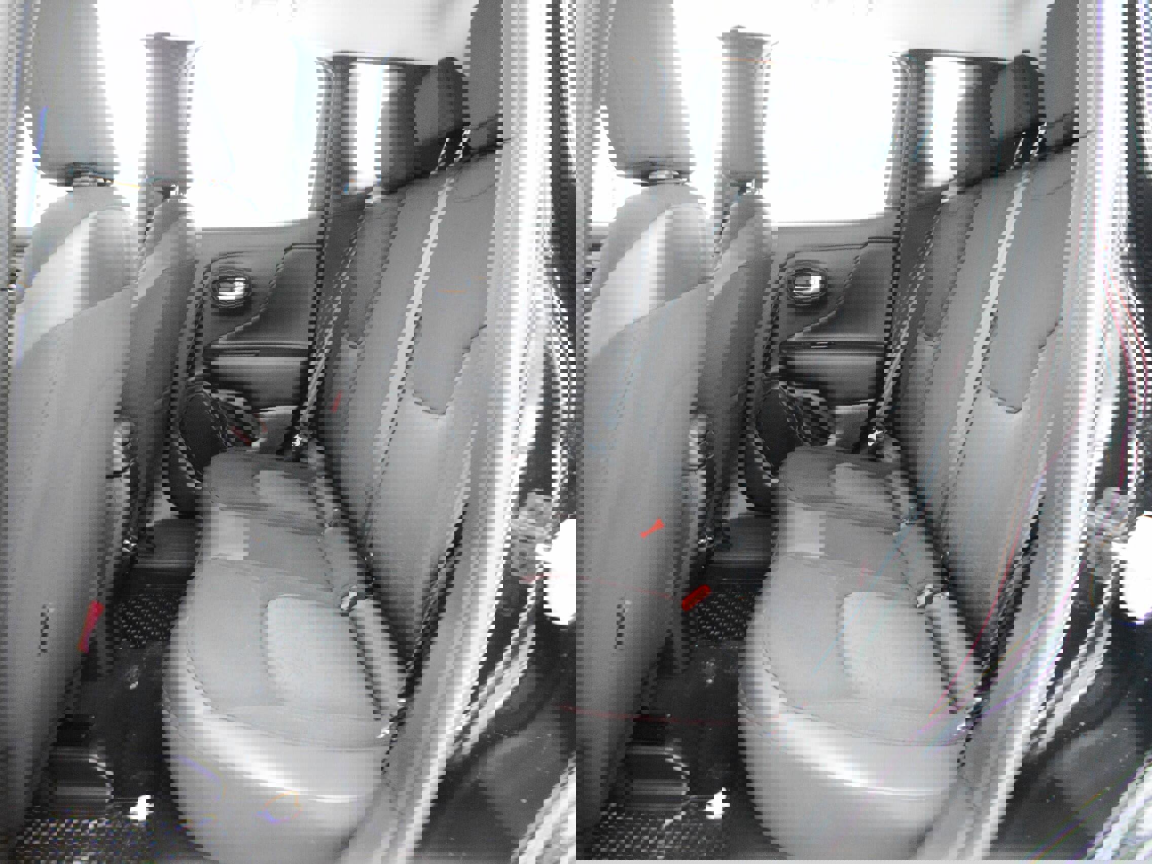 Certified 2023 Jeep Renegade Trailhawk image 7