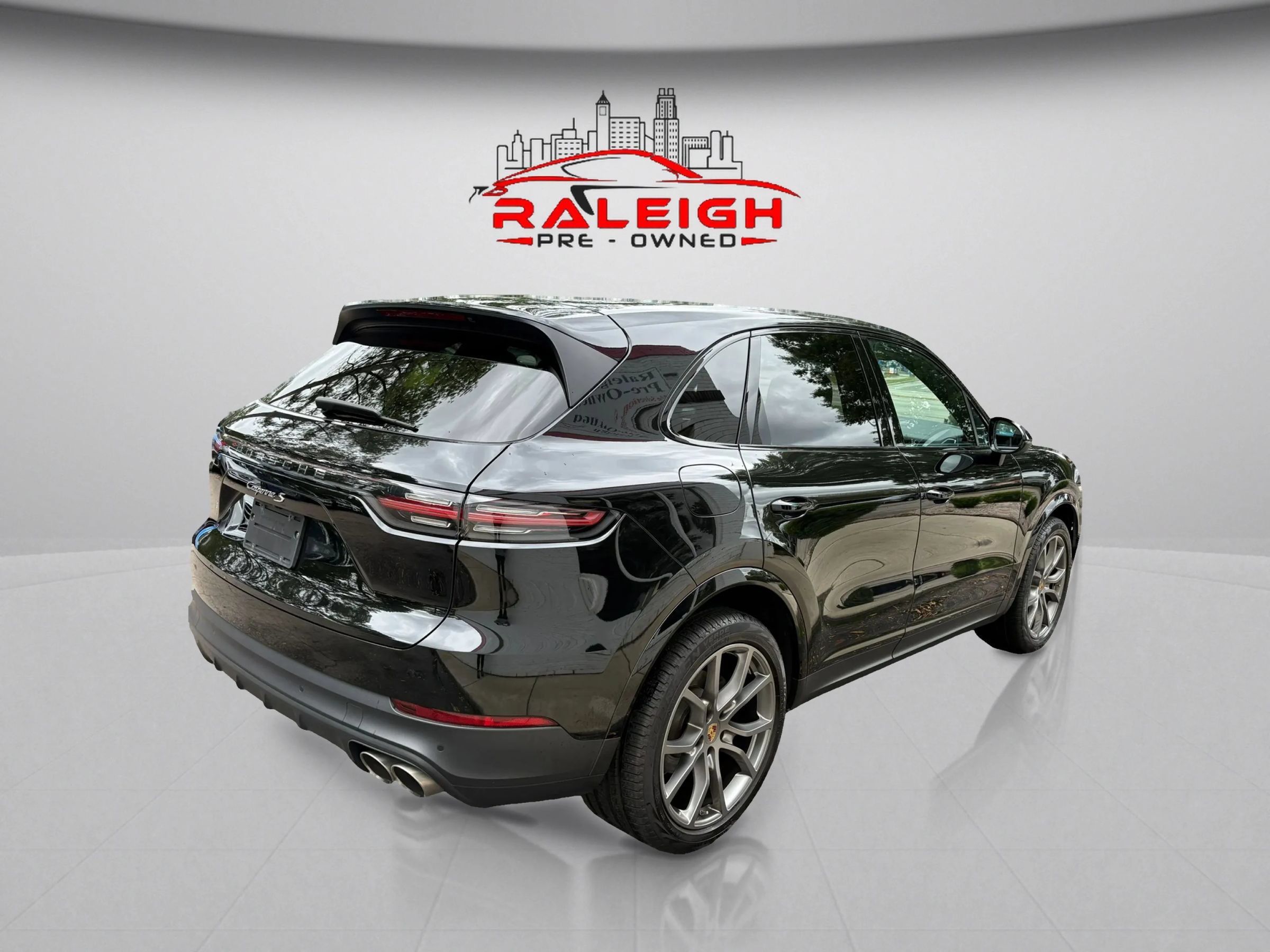 Used 2021 Porsche Cayenne S AWD/4WD image 4