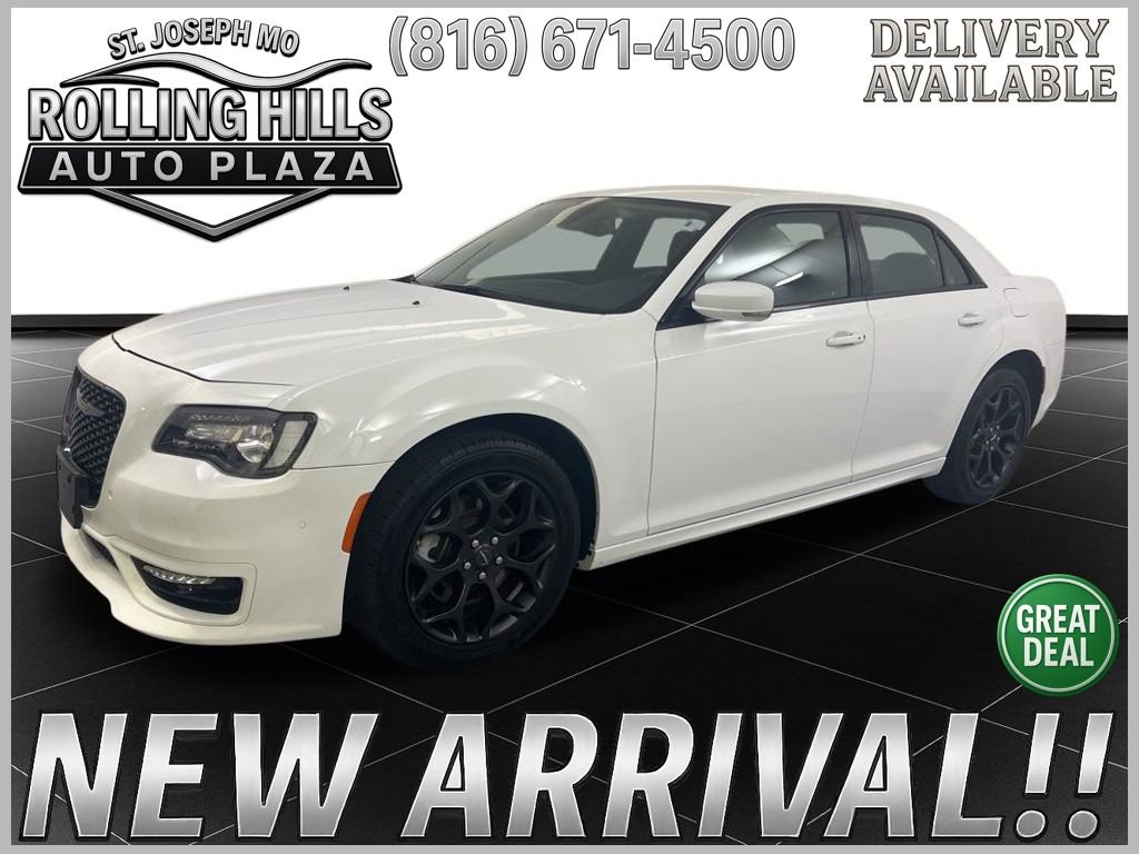 Used 2023 Chrysler 300 Touring L w/ Comfort Group