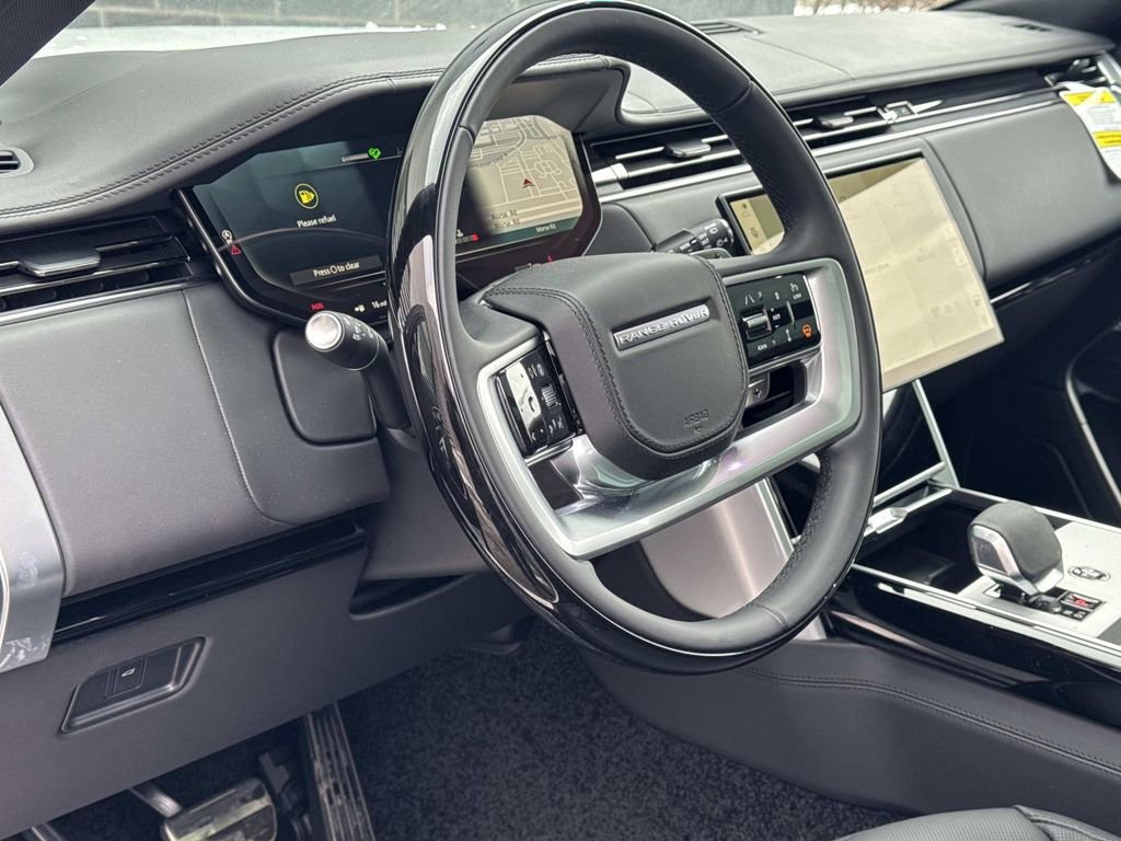 New 2026 Land Rover Range Rover SE image 21