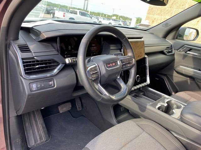 Used 2025 GMC Acadia Elevation image 16