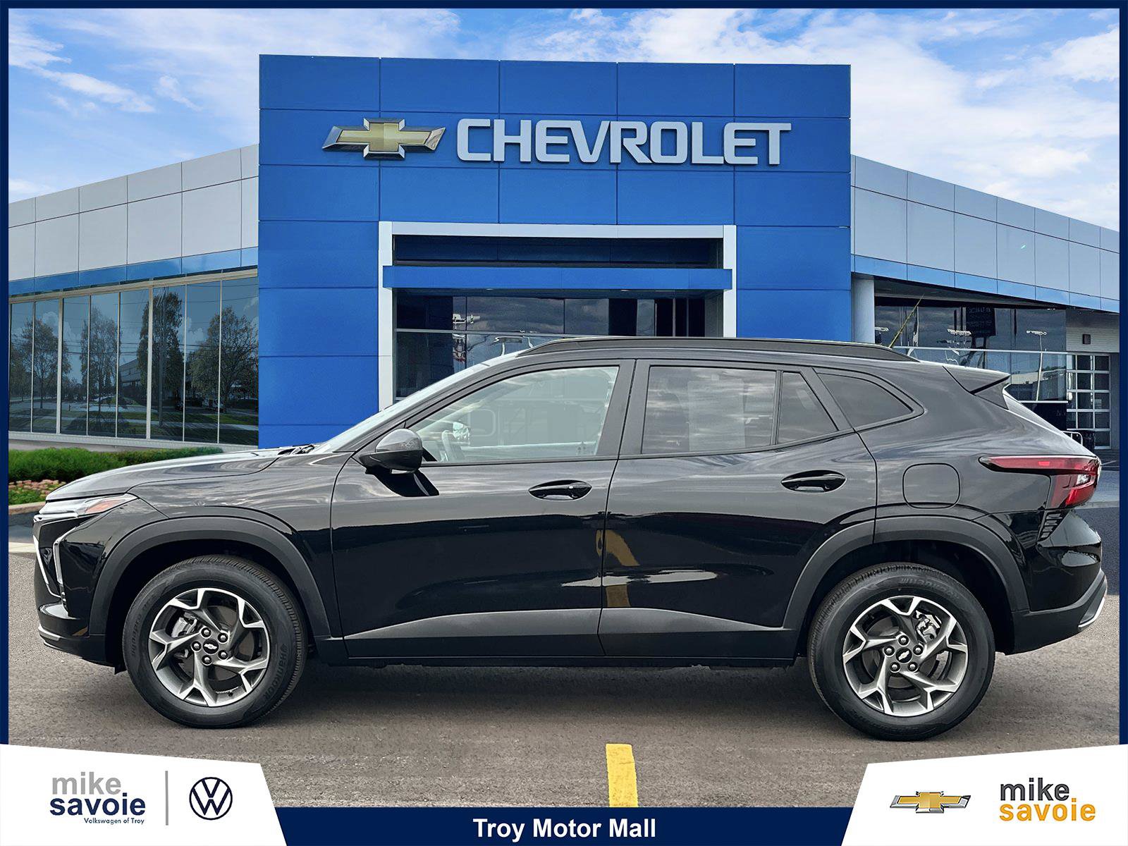 Certified 2024 Chevrolet Trax LT w/ Driver Confidence Package FWD image 2