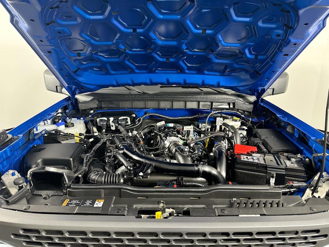 Used 2025 Ford Bronco Badlands image 43