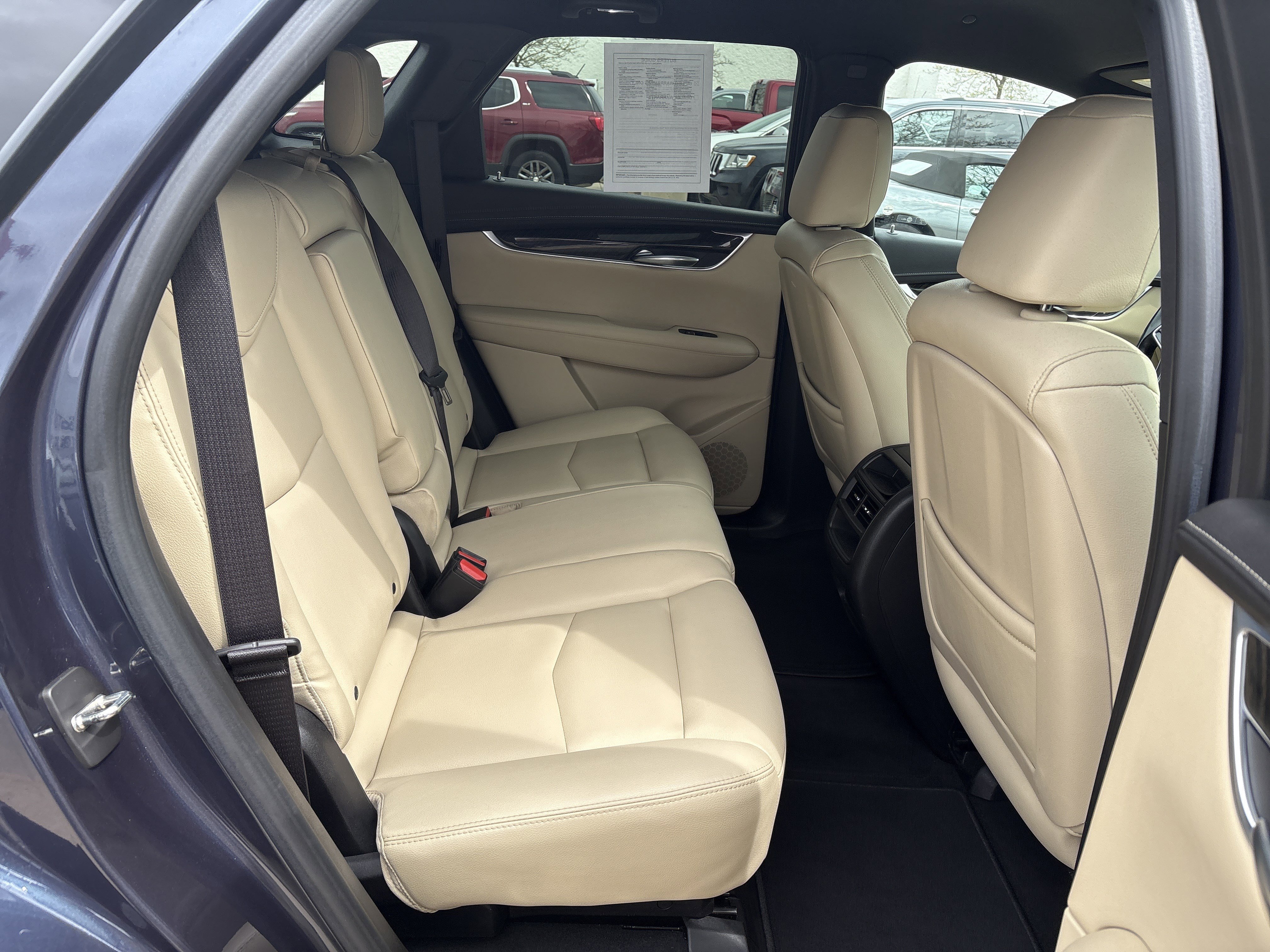 Used 2018 Cadillac XT5 AWD image 16