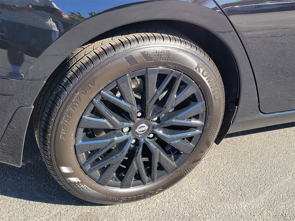 New 2025 Nissan Altima 2.5 SV w/ SV Special Edition Package image 3