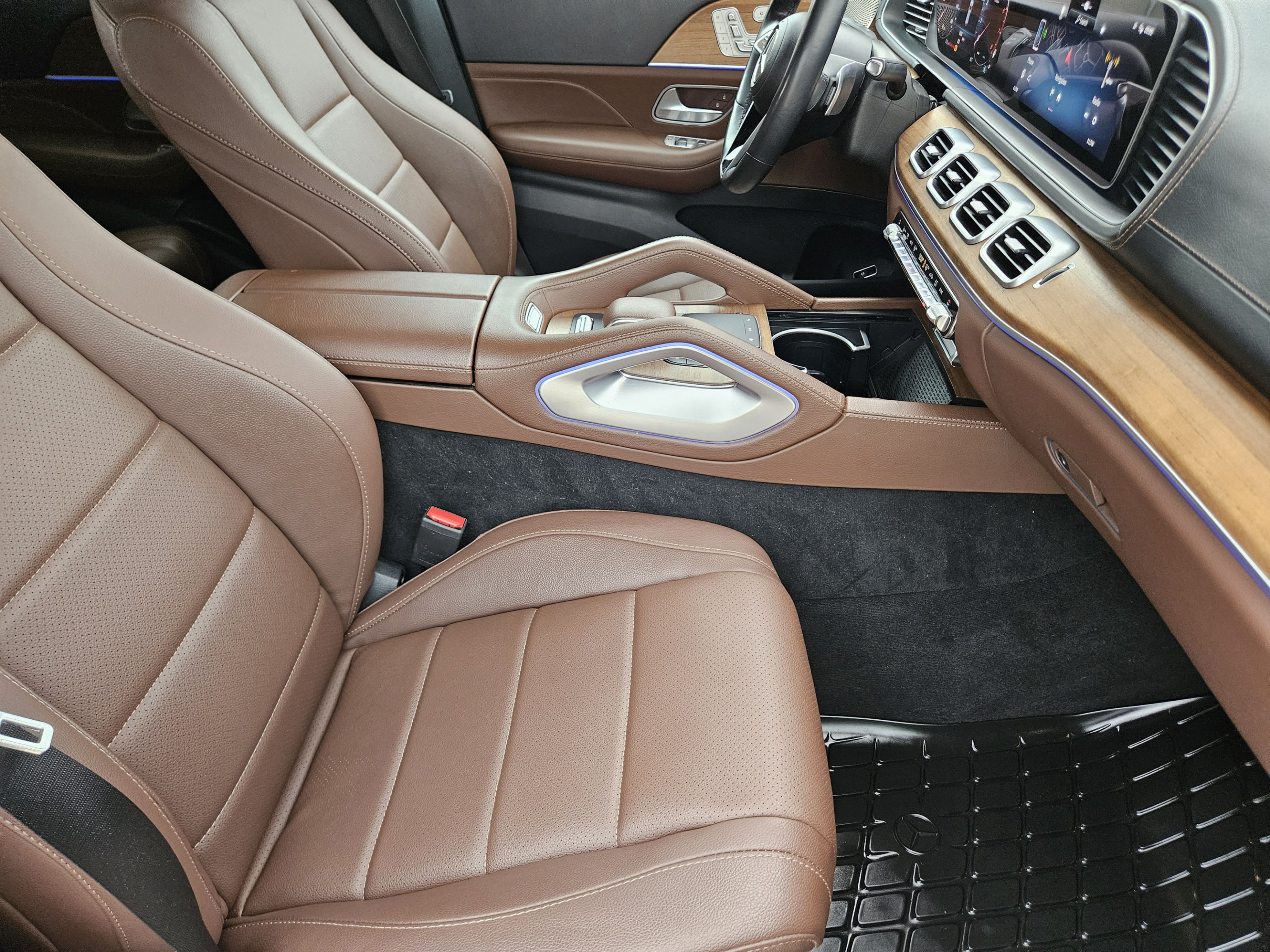 Certified 2024 Mercedes-Benz GLS 450 4MATIC image 6