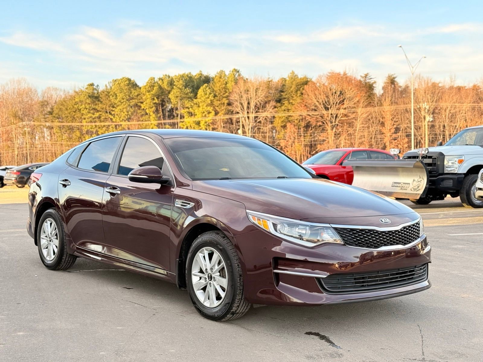 Used 2016 Kia Optima LX image 4