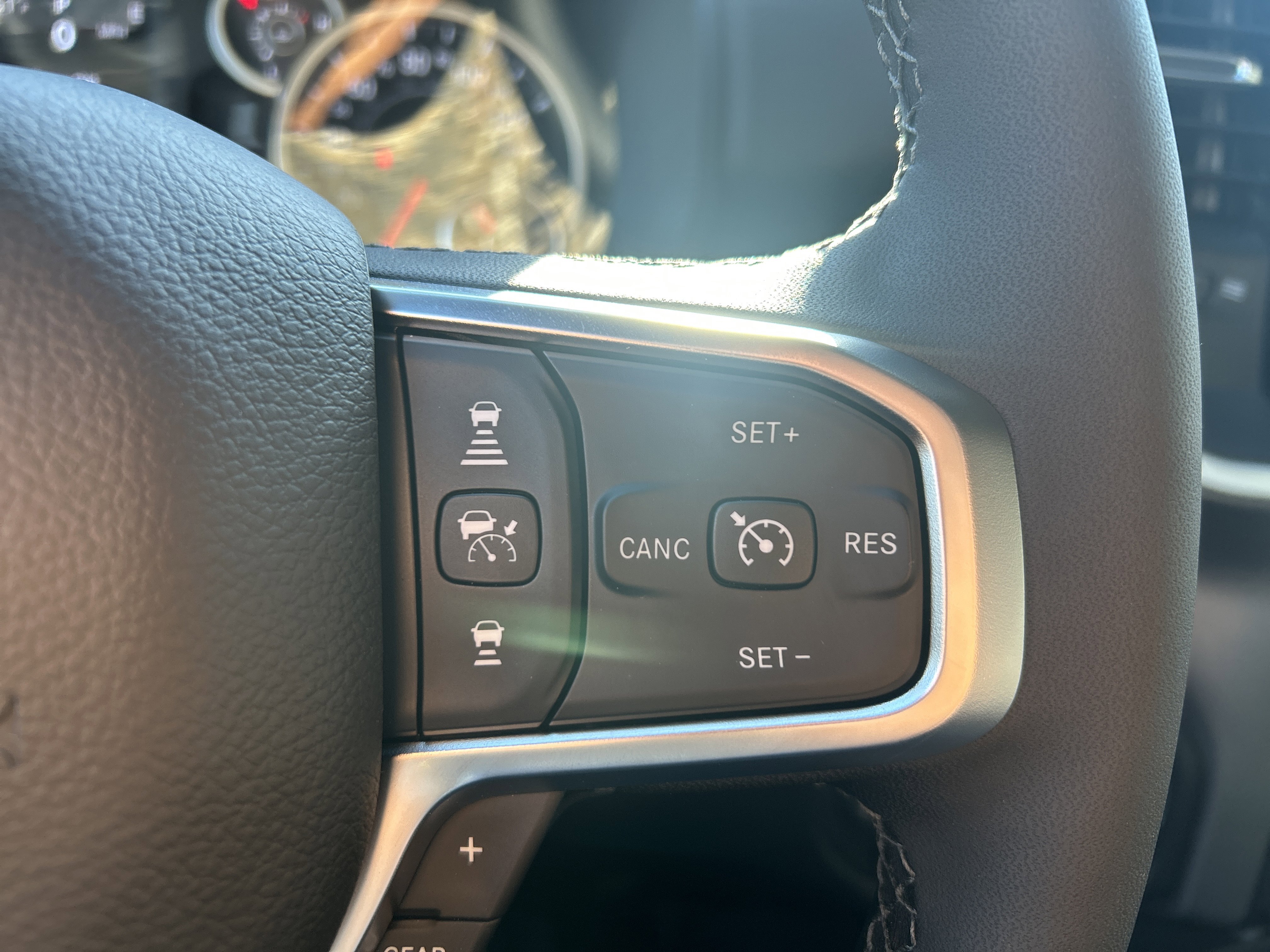 New 2026 RAM 1500 4x4 Crew Cab image 21