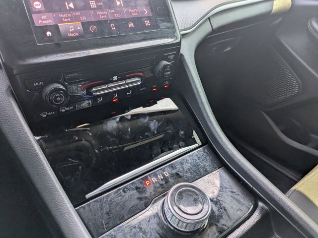 Used 2025 Jeep Grand Cherokee Laredo w/ MOPAR Finishing Package image 13