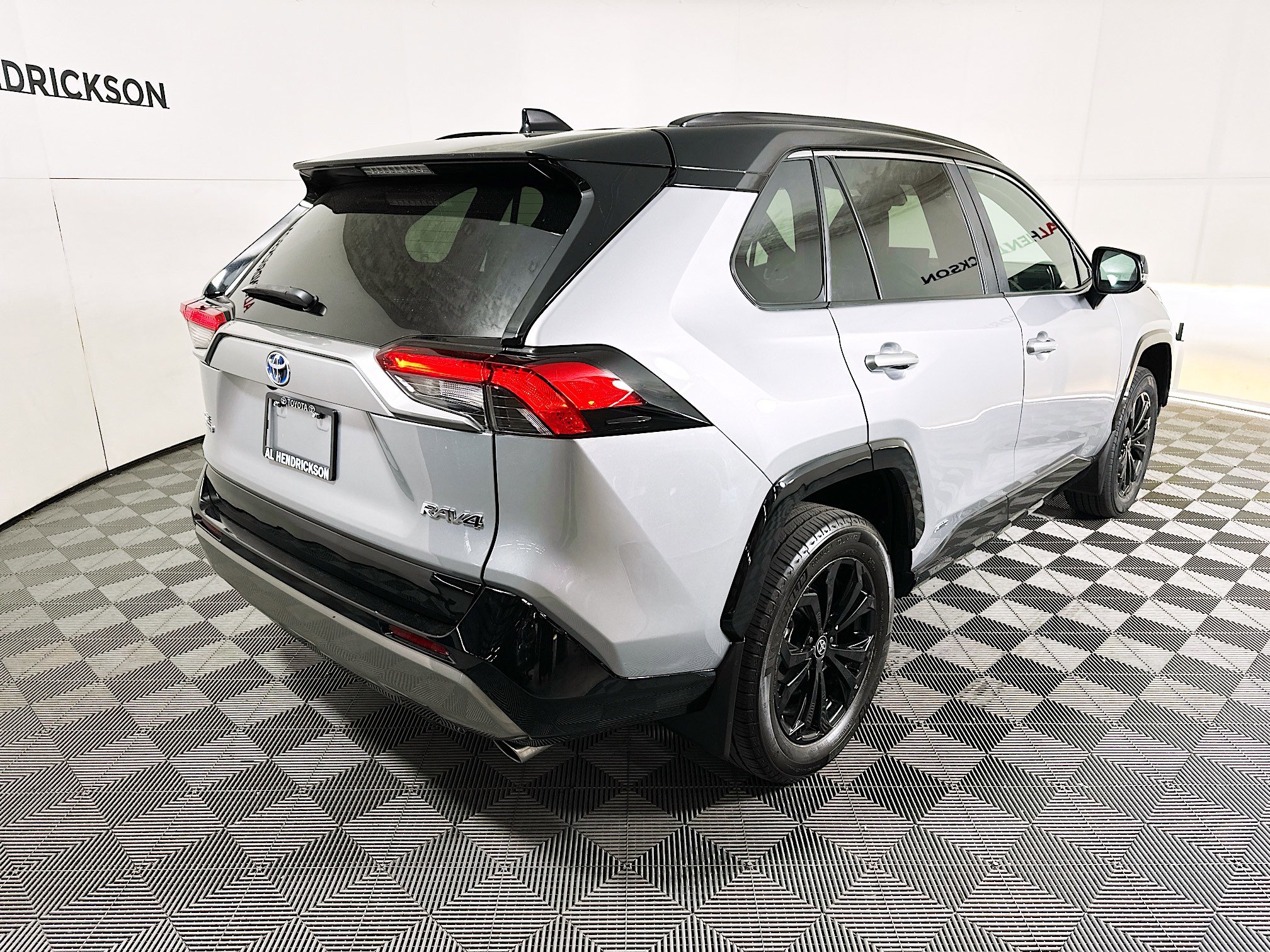 Used 2024 Toyota RAV4 XSE image 3