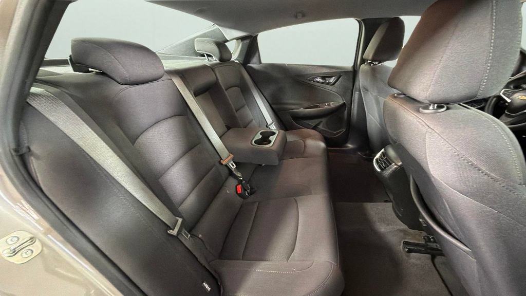Certified 2024 Chevrolet Malibu LT FWD image 29