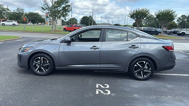 Used 2024 Nissan Sentra SV FWD image 4