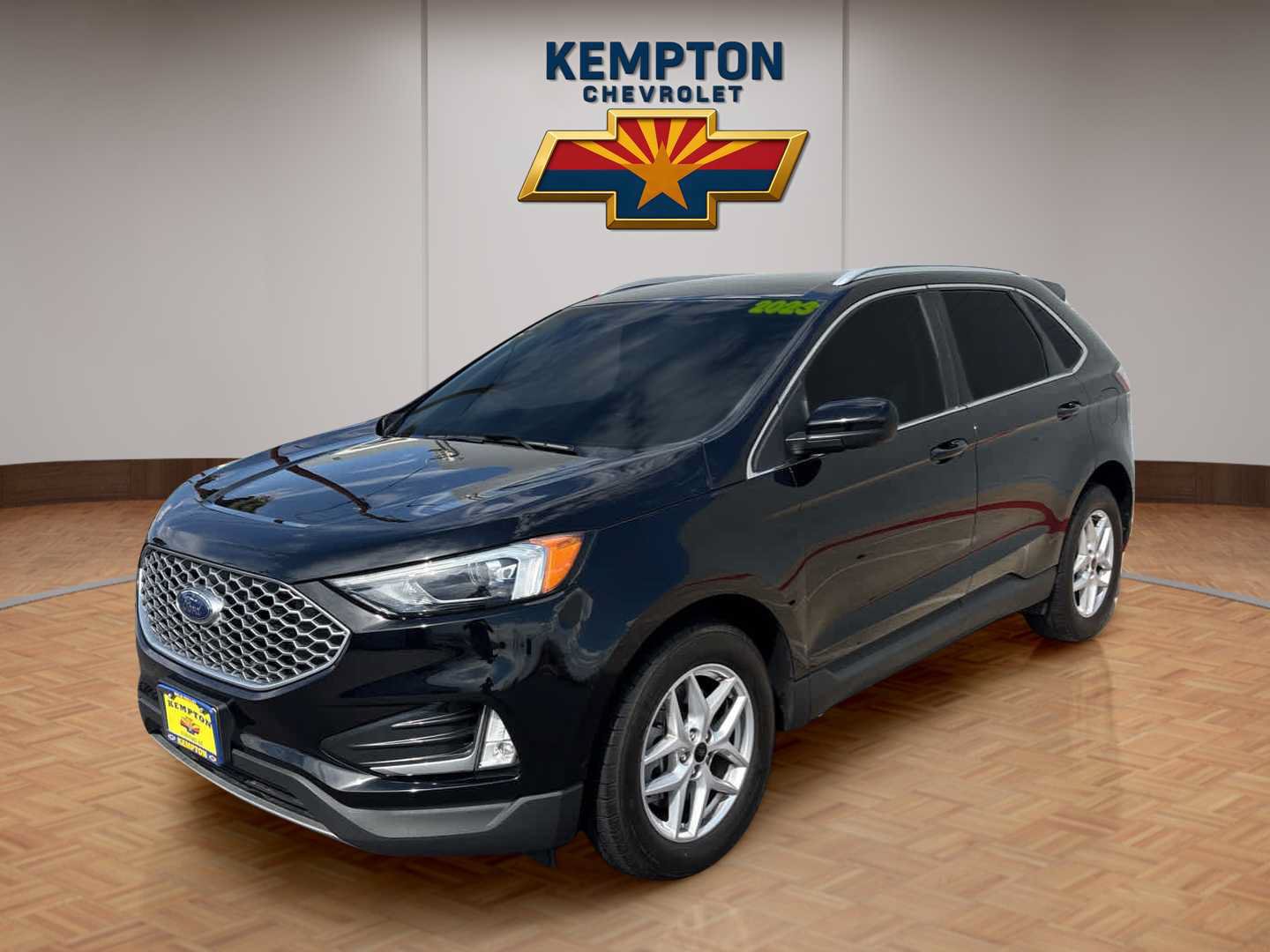 Used 2023 Ford Edge SEL w/ Convenience Package AWD/4WD image 2