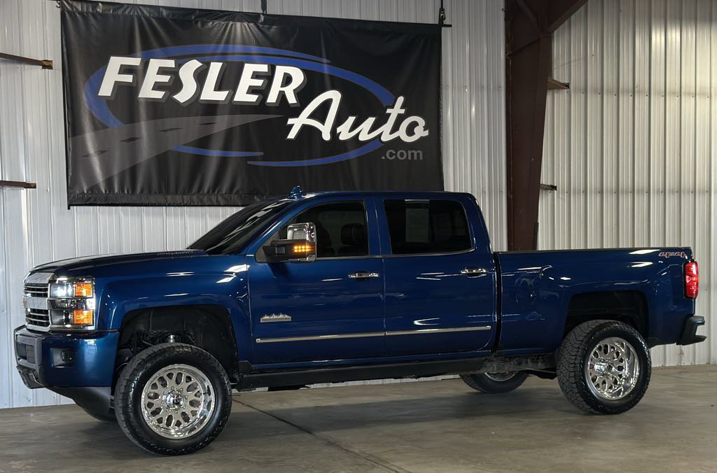 Used 2016 Chevrolet Silverado 2500 High Country w/ Duramax Plus Package image 48