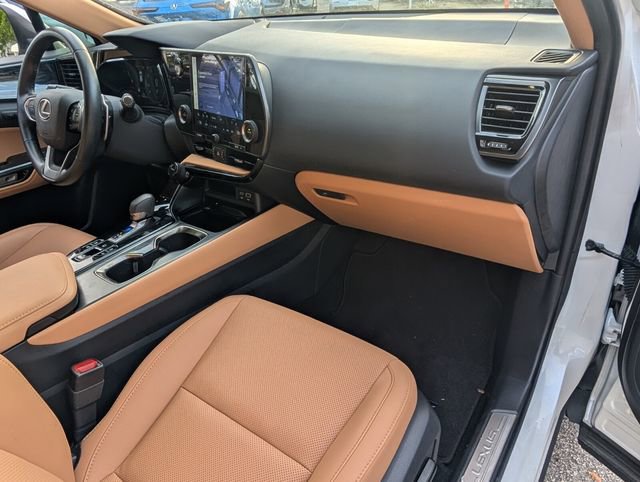 Used 2025 Lexus NX 350 AWD w/ Accessory Package (Z2) image 17