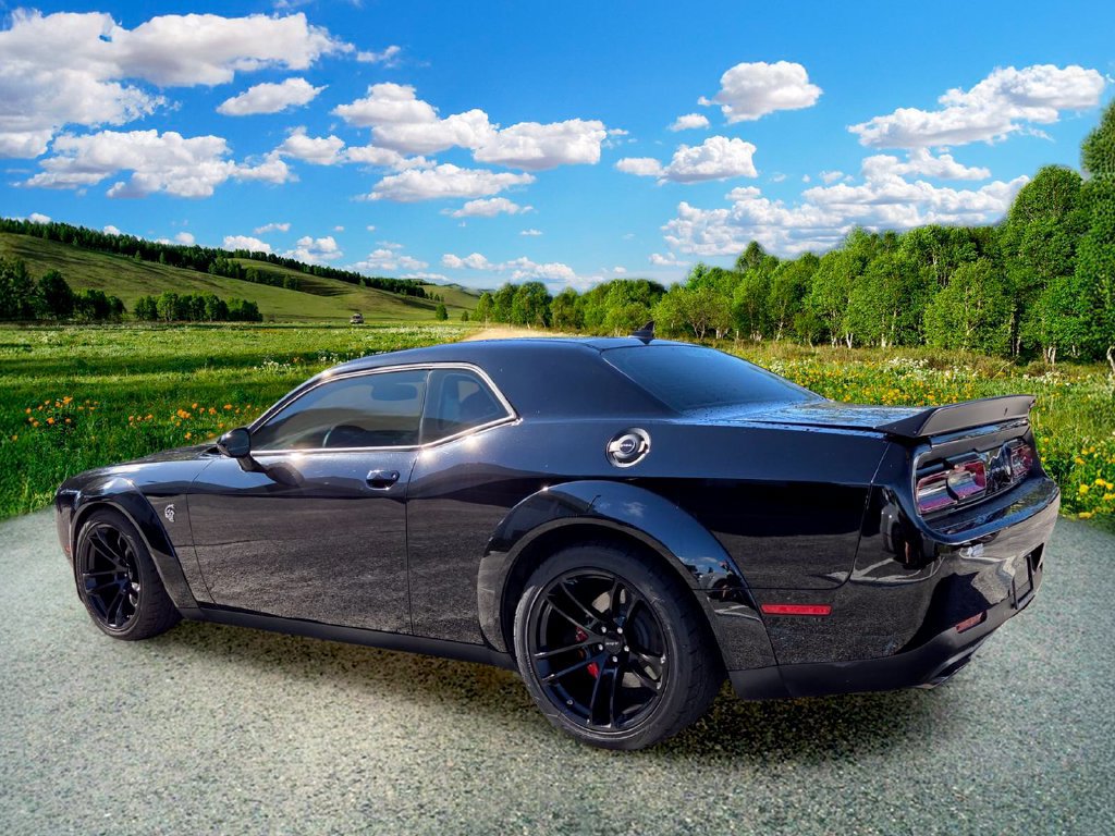 Used 2022 Dodge Challenger SRT Hellcat RWD image 4