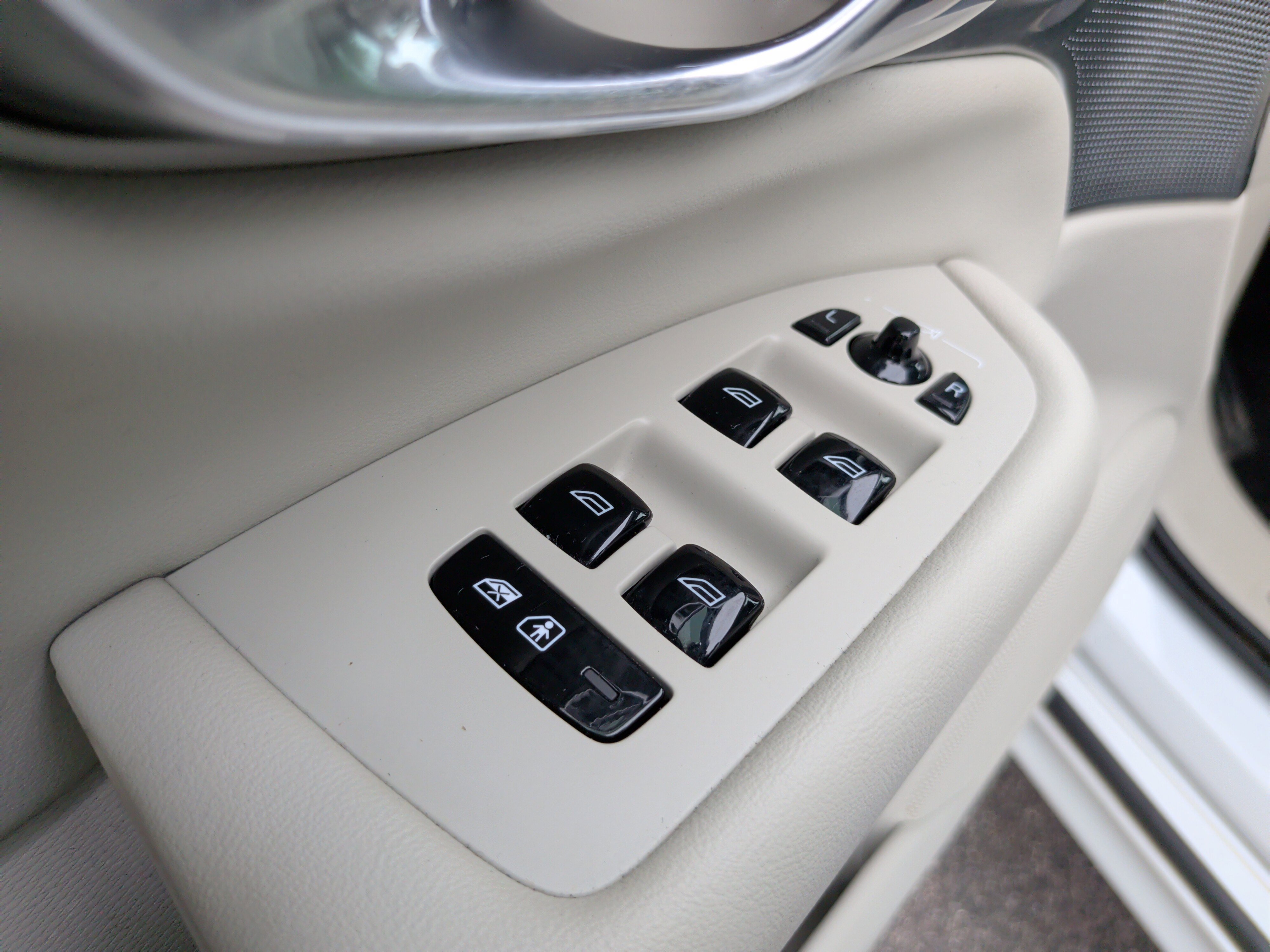 Used 2022 Volvo XC90 T8 Inscription w/ Advanced Package image 30