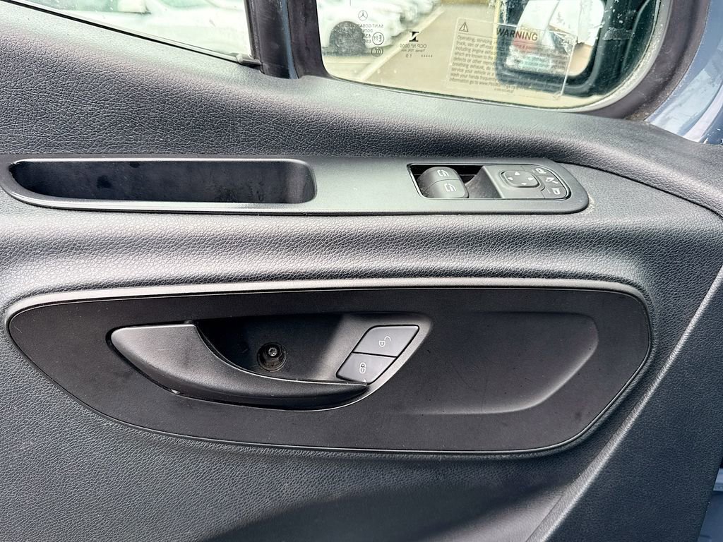 Used 2019 Mercedes-Benz Sprinter 144 image 17