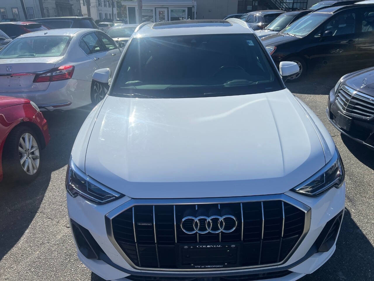 Used 2019 Audi Q3 2.0T Premium Plus image 2
