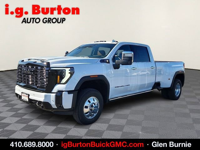 New 2026 GMC Sierra 3500 Denali Ultimate w/ LPO, Black Badging Package AWD/4WD image 2