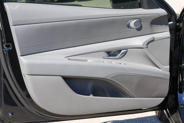 New 2025 Hyundai Elantra Blue image 8