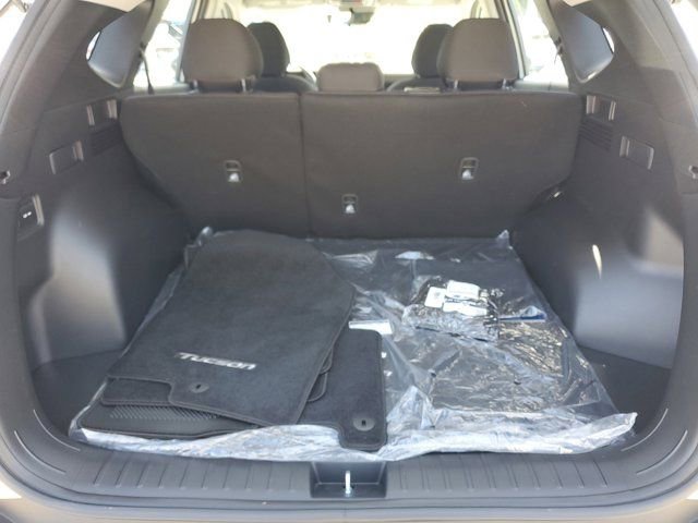 Certified 2026 Hyundai Tucson SE image 6