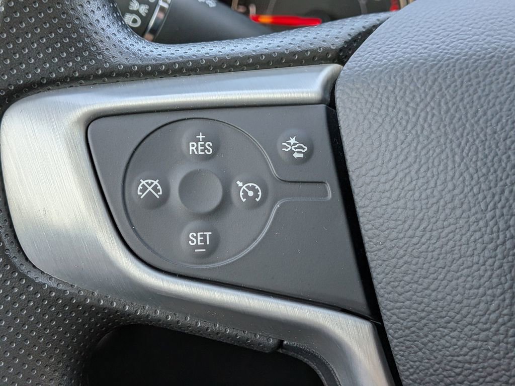 Used 2023 GMC Acadia SLE w/ Driver Convenience Package image 26