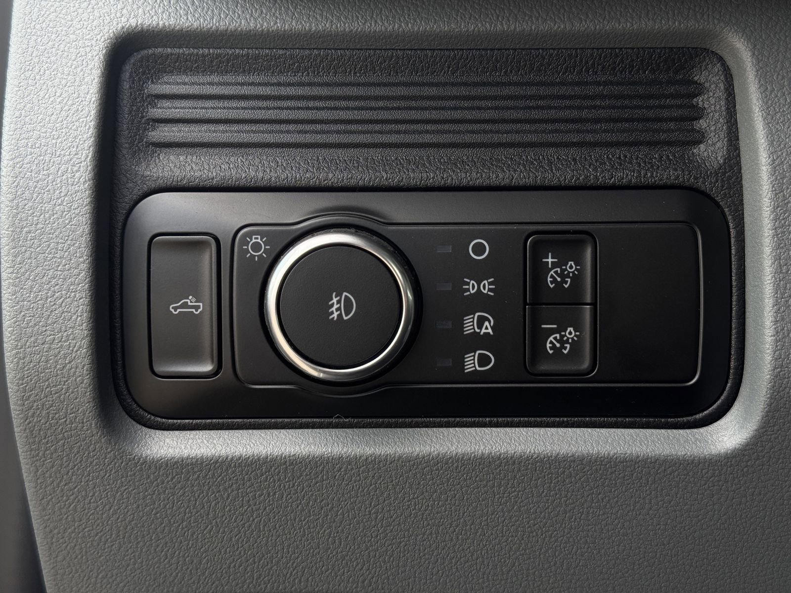 New 2026 Ford F550 4x4 Regular Cab Super Duty image 19