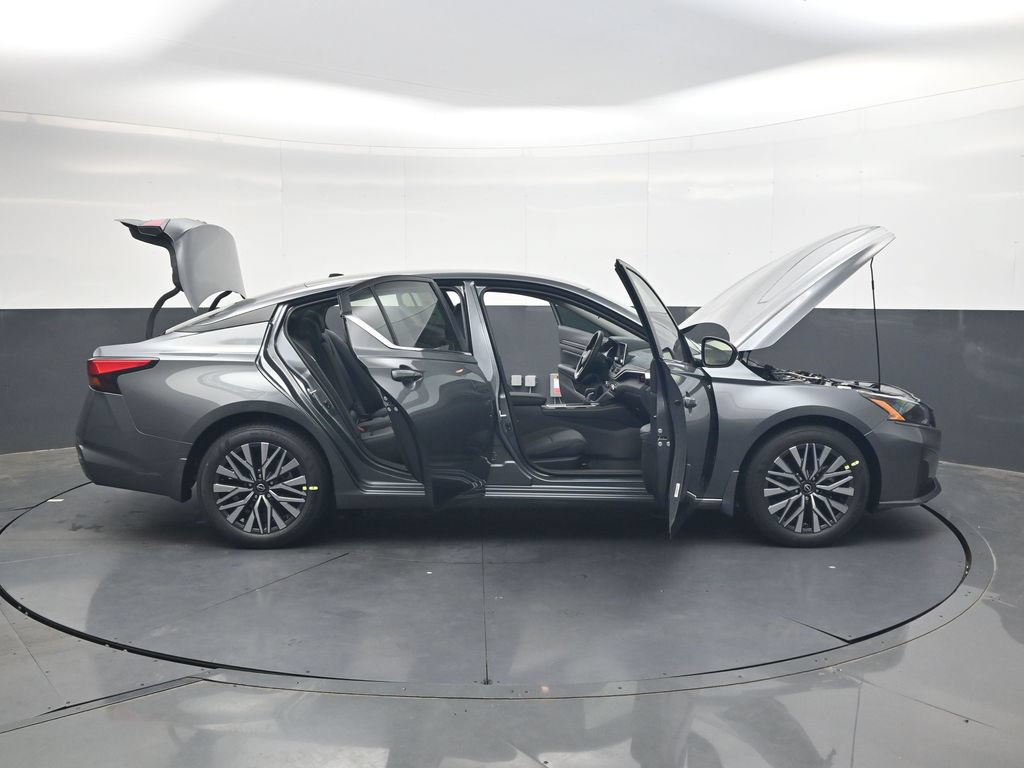 New 2026 Nissan Altima 2.5 SV FWD image 41