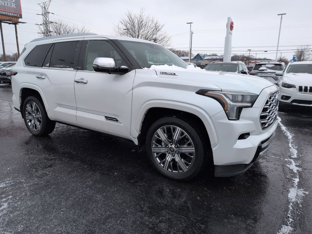 Used 2024 Toyota Sequoia Capstone image 7