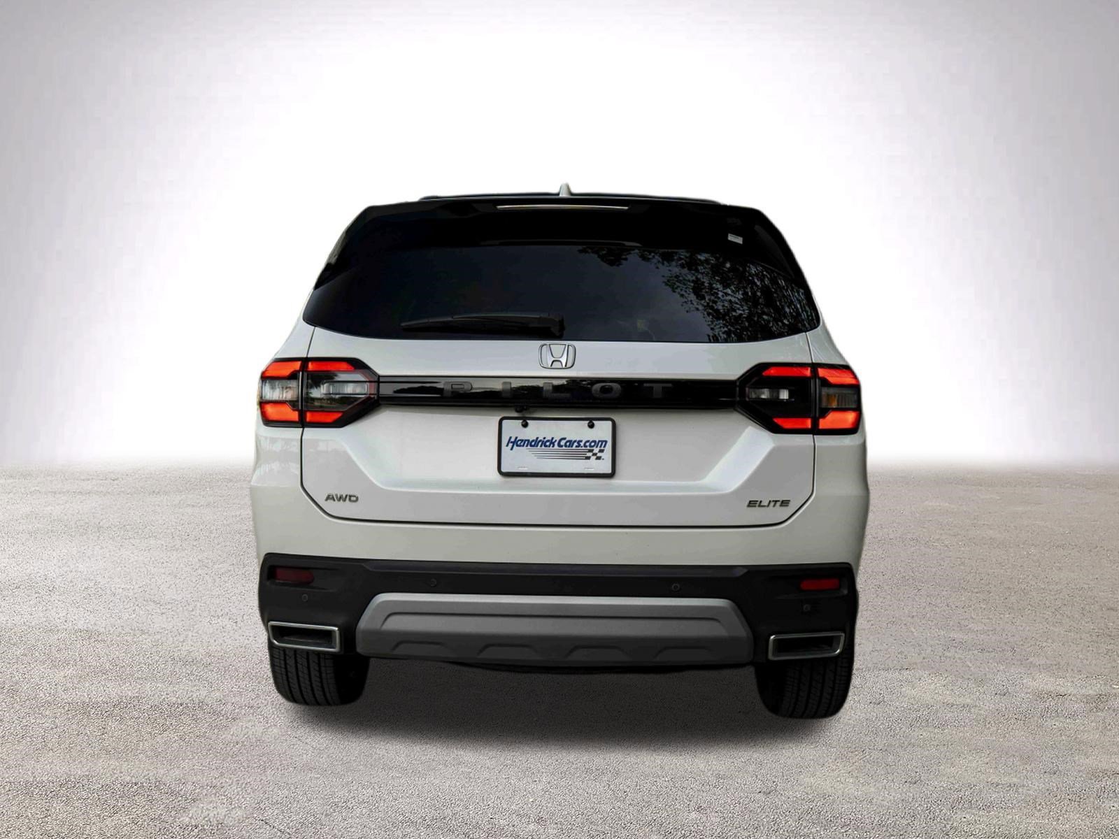 Used 2024 Honda Pilot Elite image 8