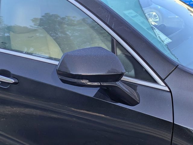 Certified 2024 Cadillac XT4 Luxury image 9