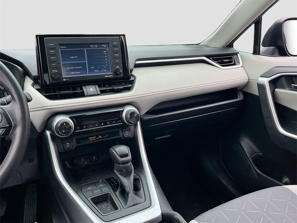 Used 2022 Toyota RAV4 XLE image 21