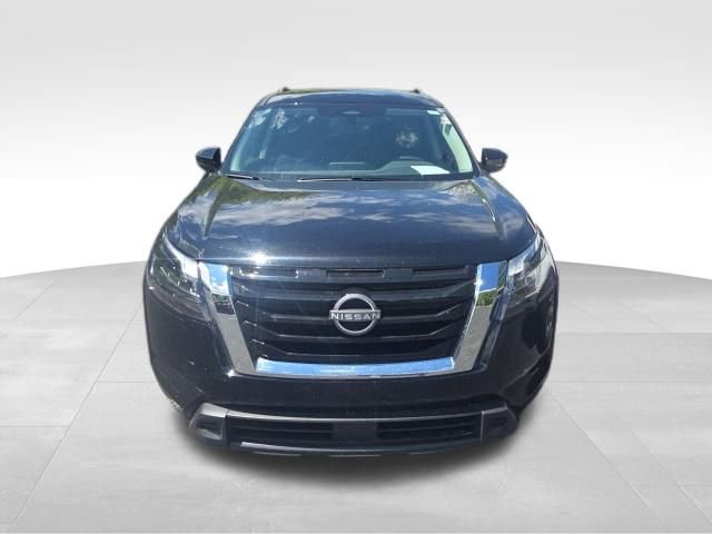 Used 2025 Nissan Pathfinder SV AWD/4WD image 9