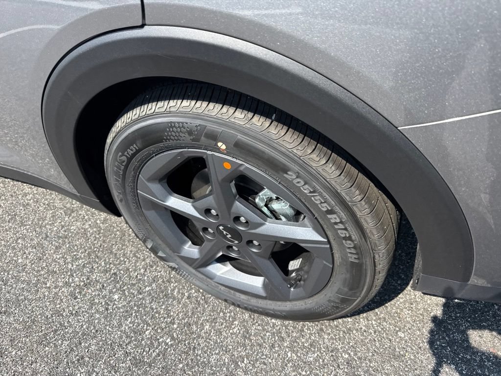 New 2026 Kia K4 FWD image 18