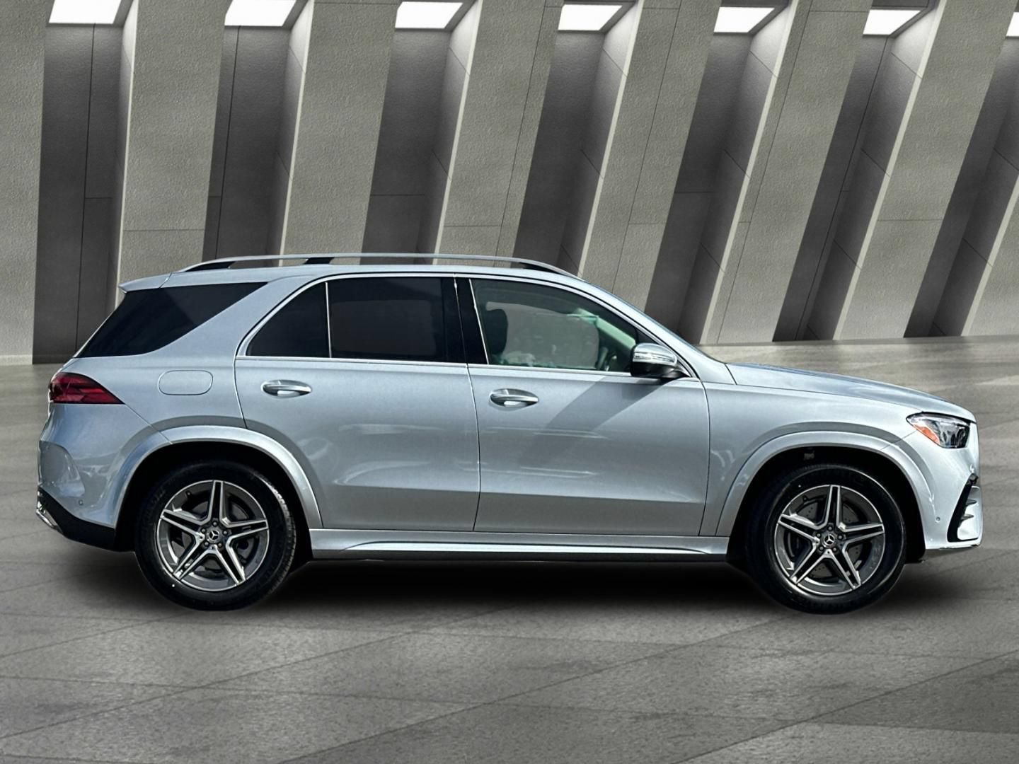 New 2026 Mercedes-Benz GLE 450 4MATIC image 3
