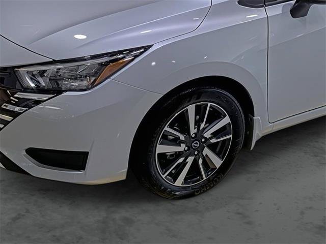 Used 2025 Nissan Versa SV w/ Trunk Package FWD image 7