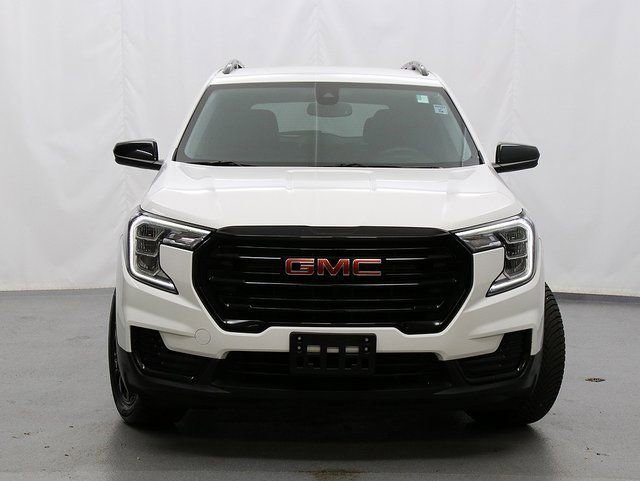 Used 2022 GMC Terrain SLE w/ Driver Convenience Package image 5