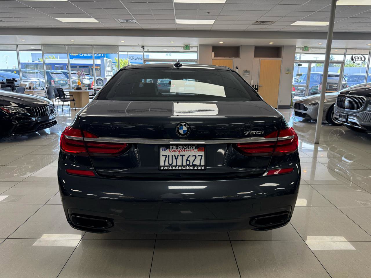 Used 2016 BMW 750i RWD image 5