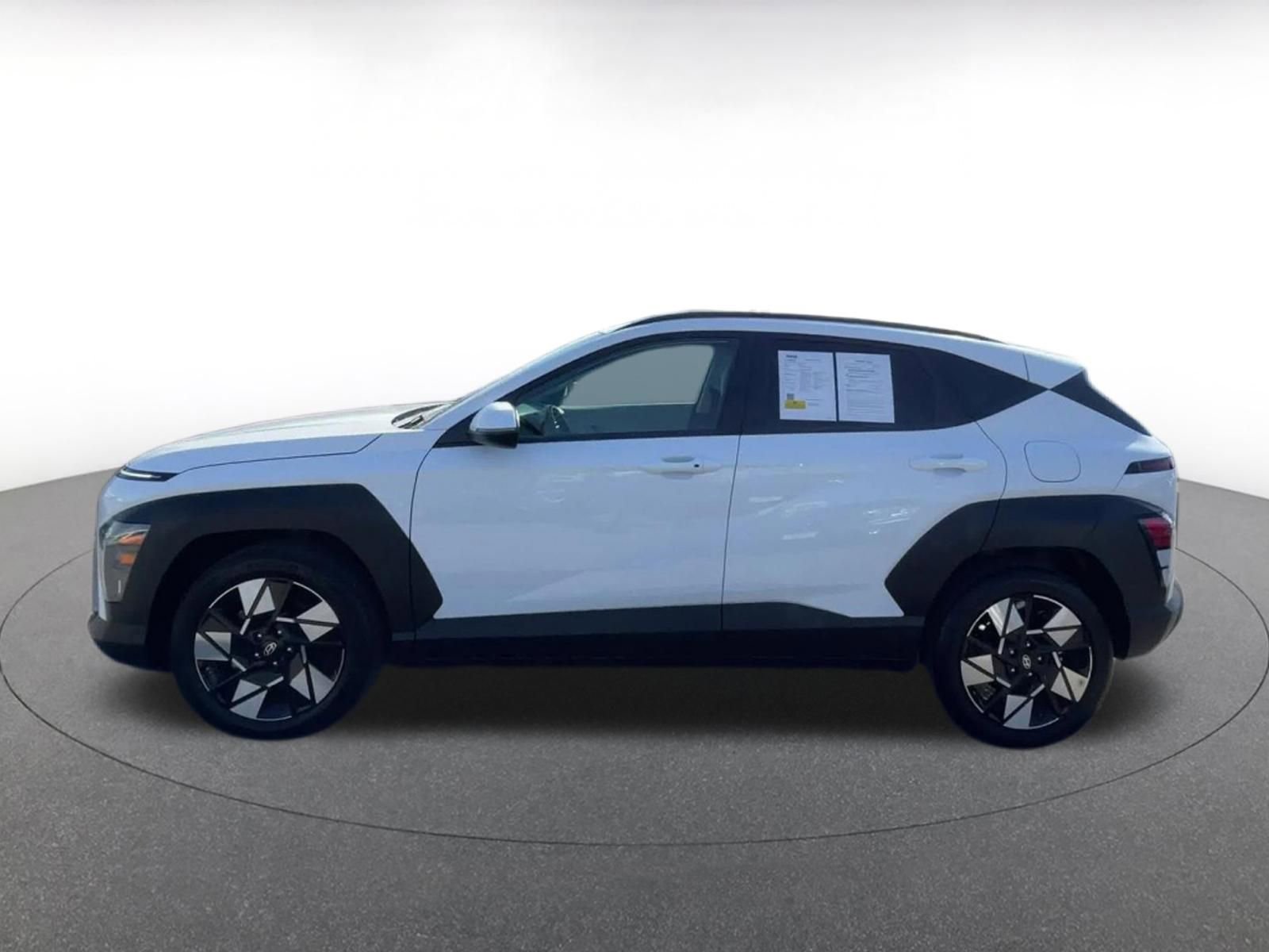 Used 2025 Hyundai Kona SEL FWD image 10