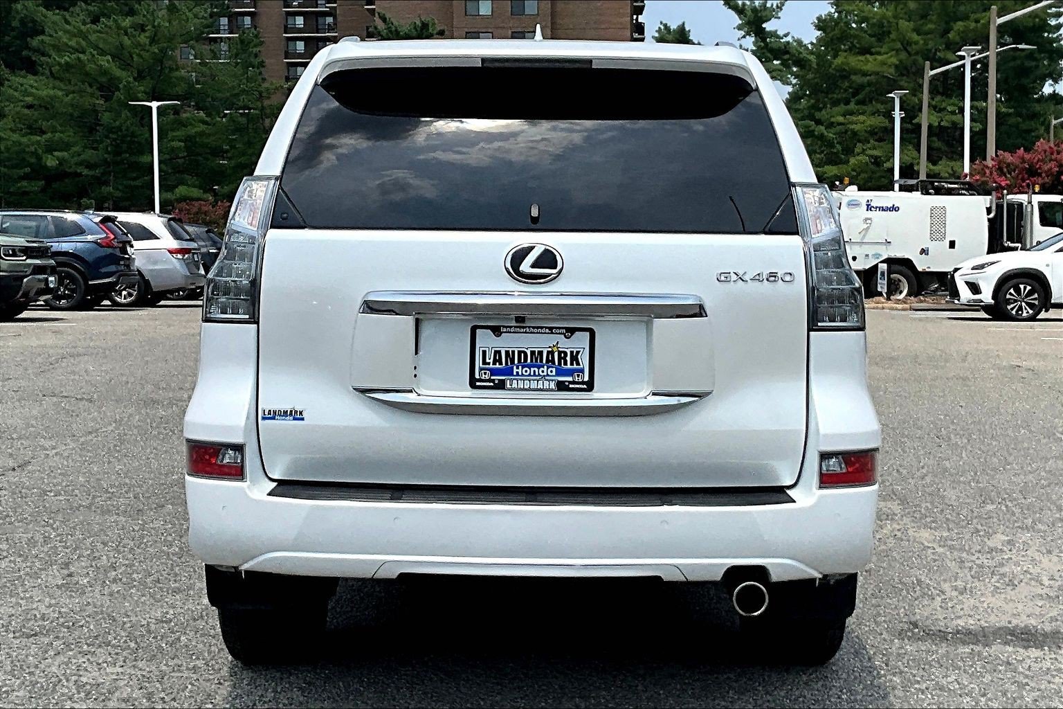 Used 2023 Lexus GX 460 Premium w/ Premium Package AWD/4WD image 4