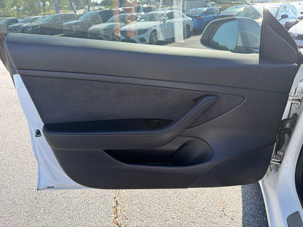 Used 2020 Tesla Model 3 Standard Range Plus RWD image 10