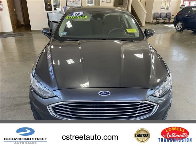 Used 2019 Ford Fusion SE image 1