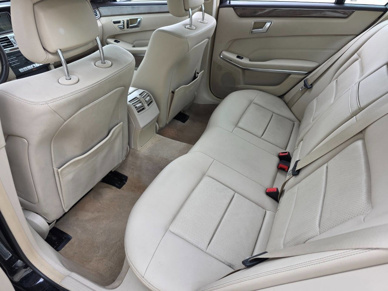 Used 2016 Mercedes-Benz E 350 4MATIC Sedan image 29