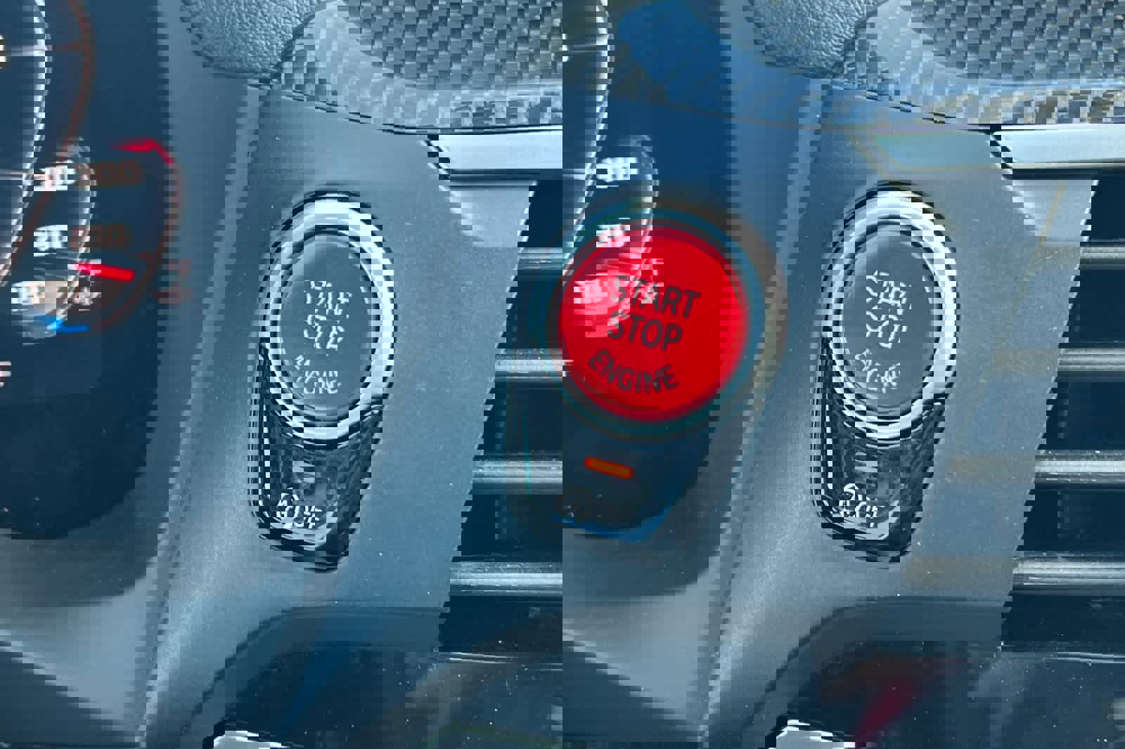 Used 2021 BMW X4 M image 25