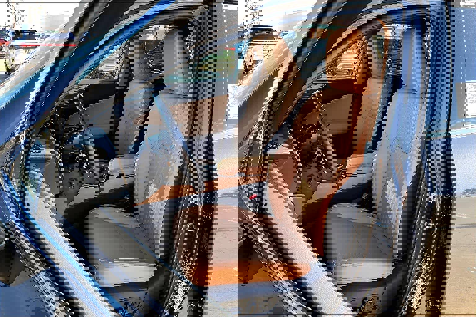 Certified 2025 Lexus NX 250 FWD w/ Premium Package image 7