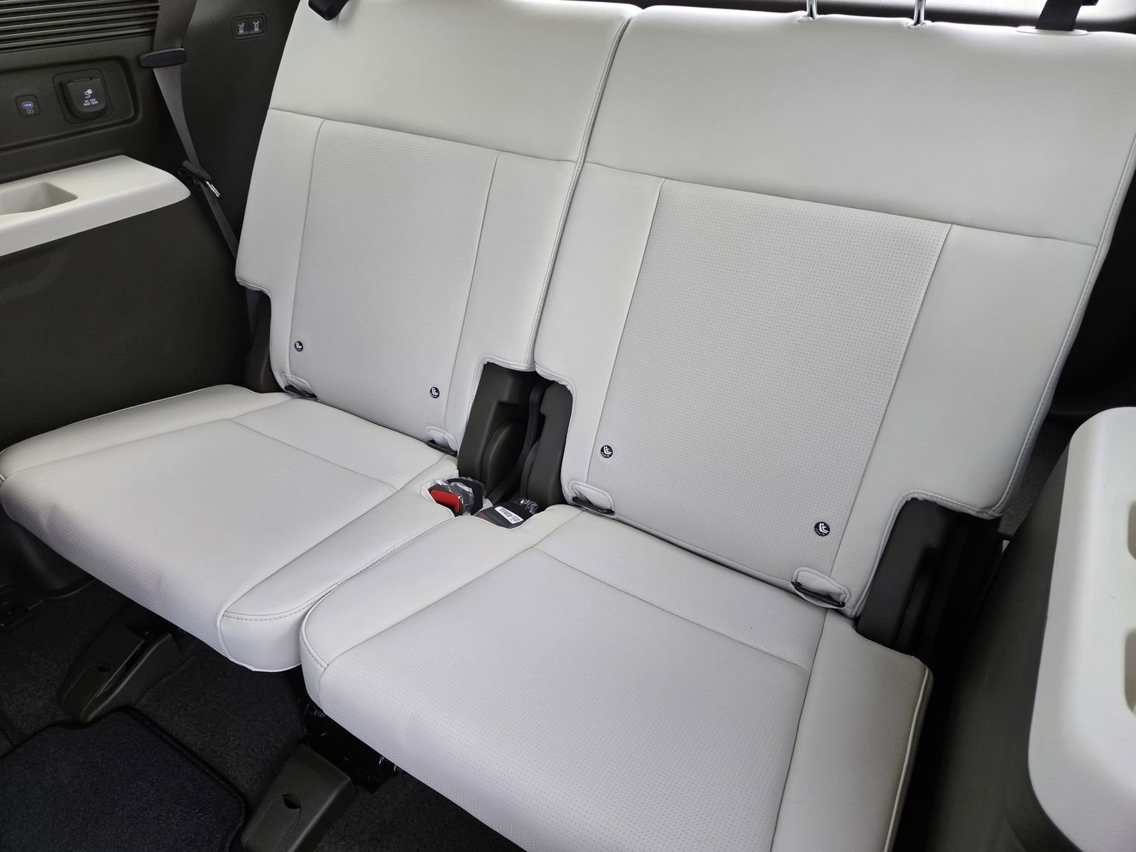 Used 2025 Hyundai Santa Fe Calligraphy image 21