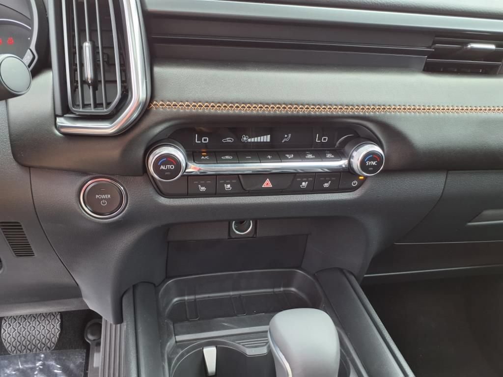 New 2025 MAZDA CX-50 2.5 Hybrid w/ Weather Package AWD/4WD image 17