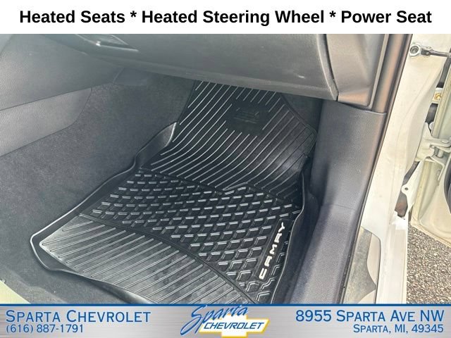 Used 2024 Toyota Camry SE FWD image 28