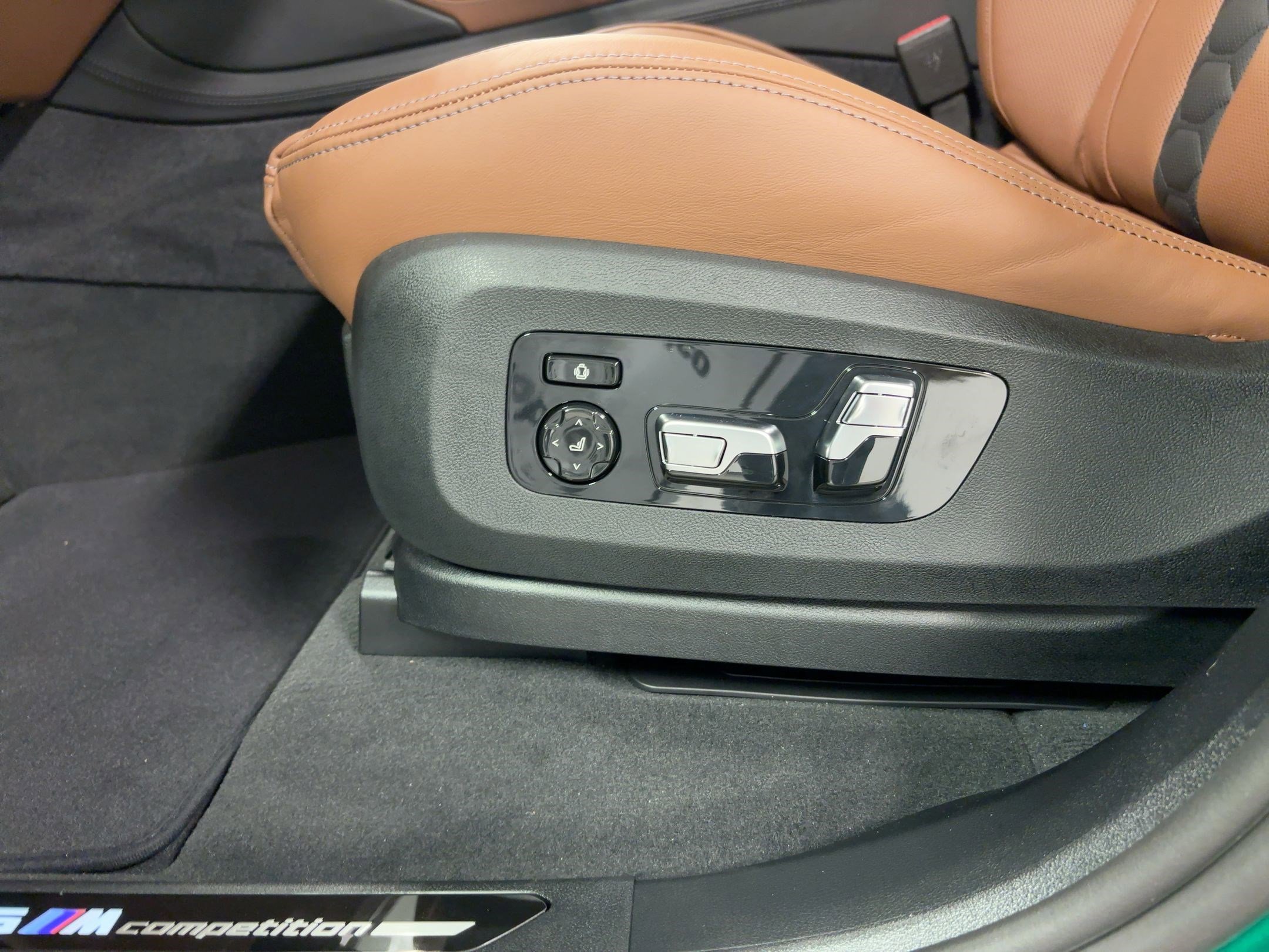 New 2026 BMW X5 M Competition w/ Executive Package image 13